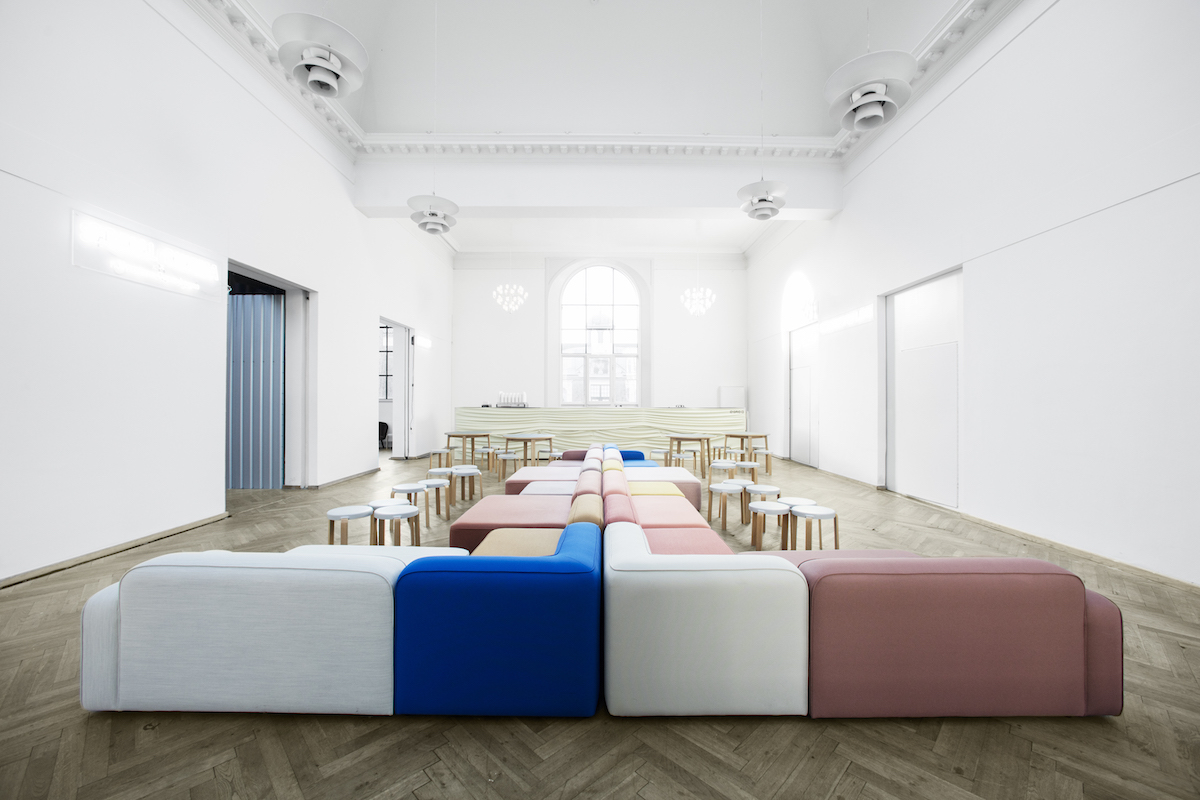 normann copenhagen möbel polstermöbel einrichtung möblierung sofas stühle drehstühle