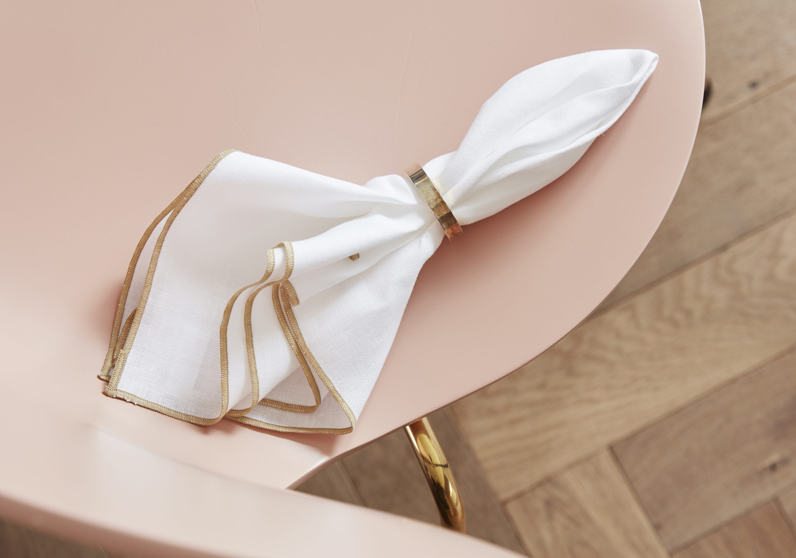 Stoffservietten von White+ schmücken jeden Tisch