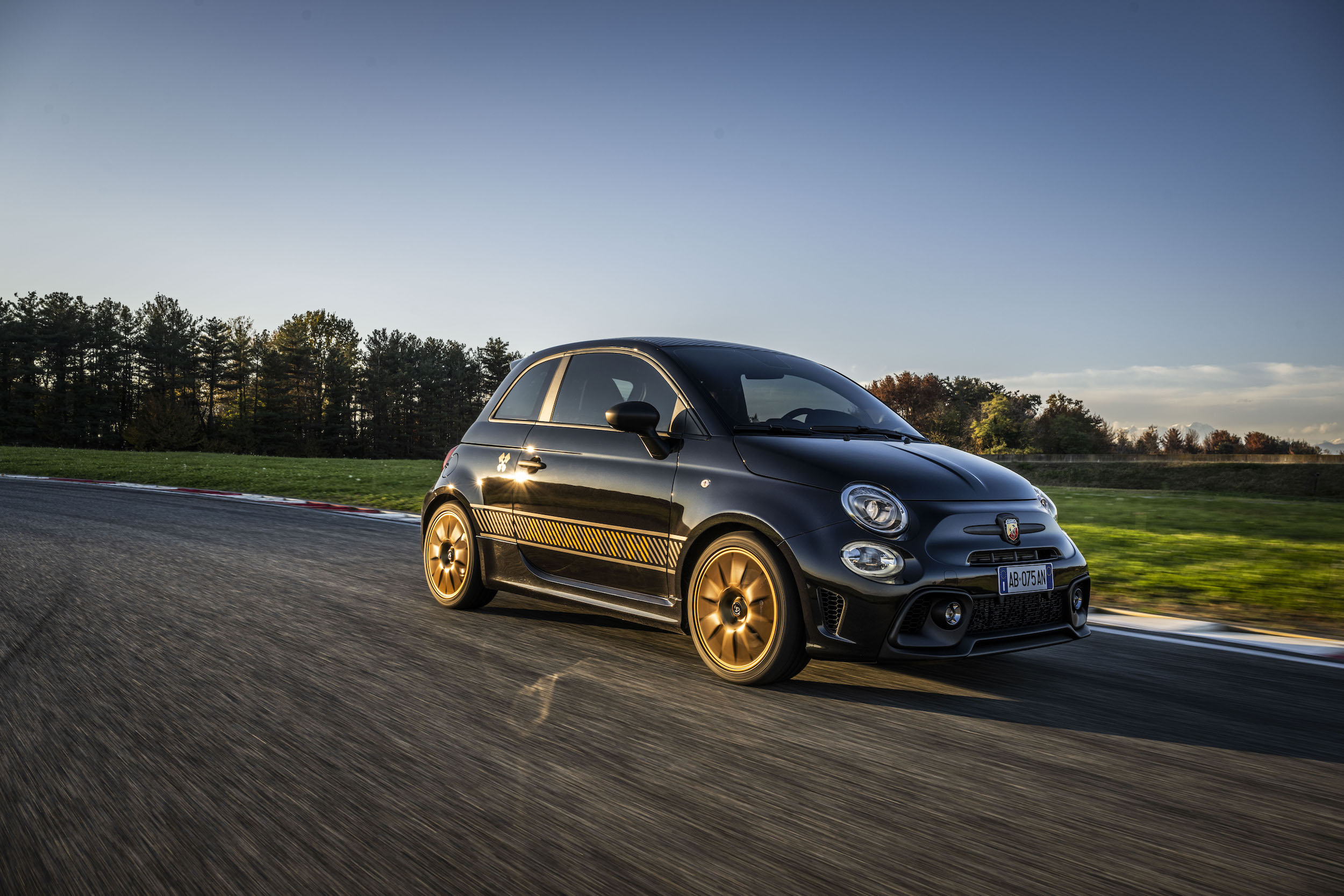 abarth 695 75 anniversario limitiert limitierte modelle 2024 schweiz
